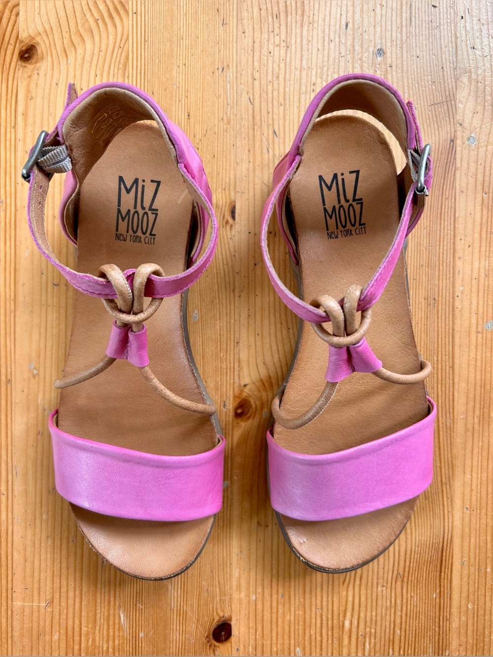 🩷 Like new, adorable Miz Mooz sandals, size 37 (7).
